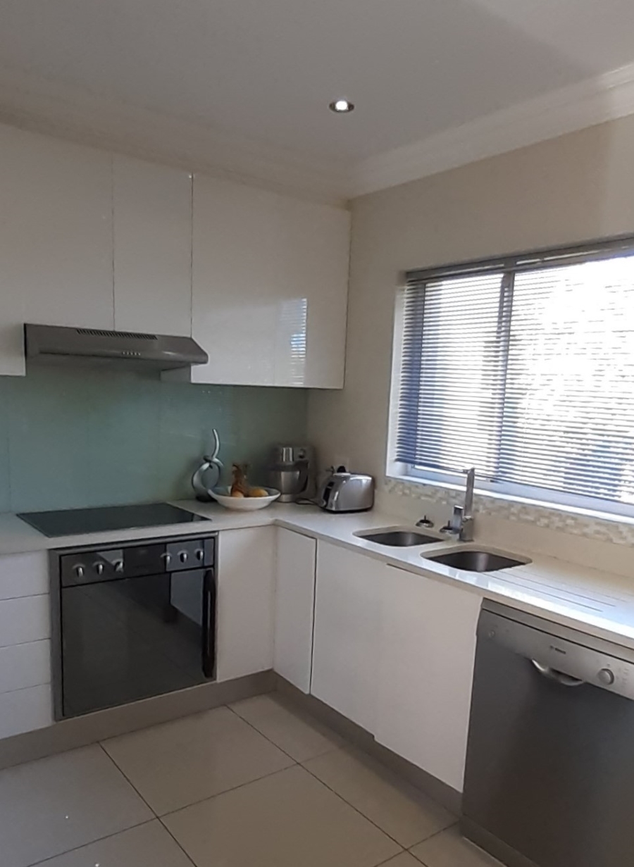 3 Bedroom Property for Sale in Upper Robberg Western Cape